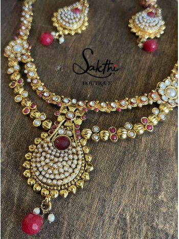 Gold Choker Necklace