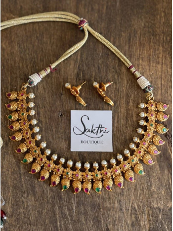 Gold Matte Choker Necklace